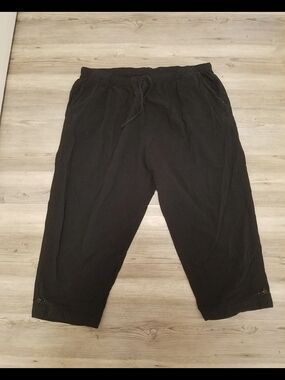 Jane Ashley Black Mid-Calf Drawstring Capris 1 XL